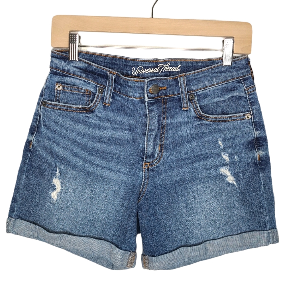 Universal Thread Mid-Rise Boyfriend Jean Shorts Medium Wash Distressed 4/27